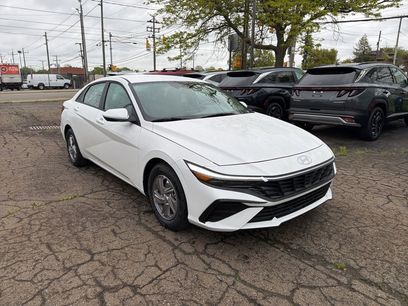 New 2026 Hyundai Elantra SE