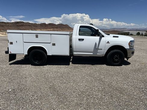 Used 2022 RAM 3500 Tradesman AWD/4WD image 2