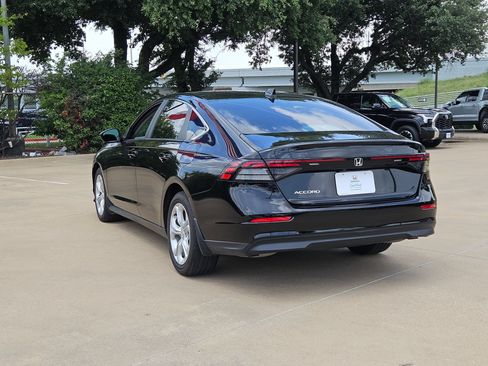 Certified 2024 Honda Accord LX image 7