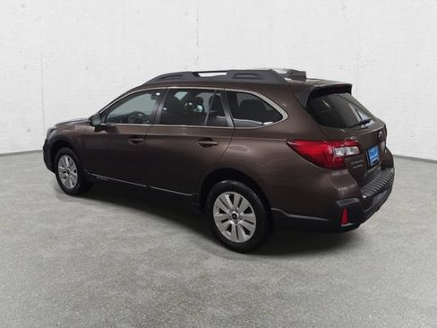 Used 2019 Subaru Outback 2.5i Premium AWD/4WD image 7