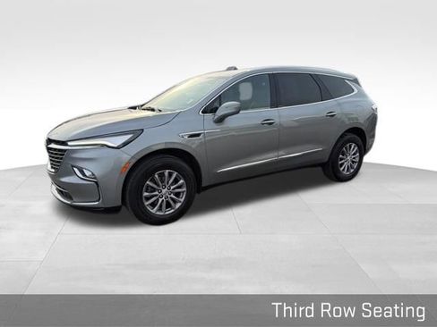 Used 2024 Buick Enclave Premium image 7