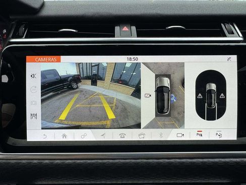 Used 2020 Land Rover Range Rover Velar S image 19
