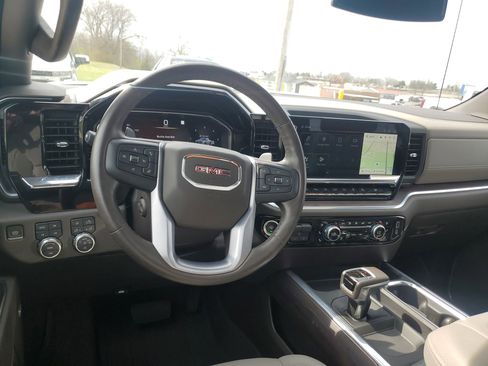 Used 2022 GMC Sierra 1500 SLT w/ SLT Premium Plus Package image 19