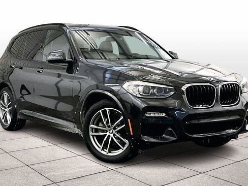 Used 2018 BMW X3 xDrive30i w/ M Sport Package image 3