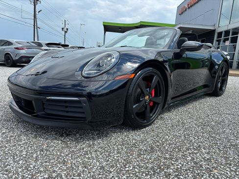 Used 2020 Porsche 911 Carrera S w/ Sport Package RWD image 19