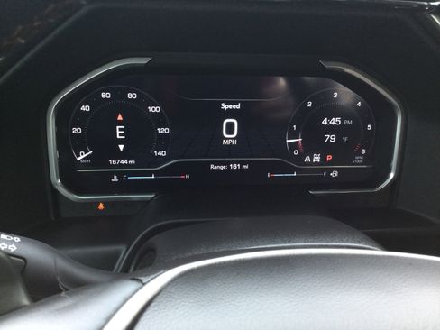 Used 2024 GMC Sierra 1500 AT4 w/ Technology Package image 24