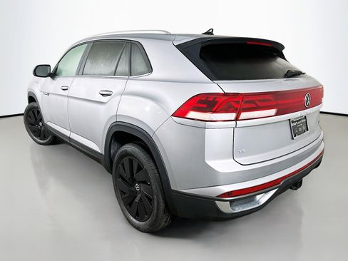New 2026 Volkswagen Atlas Cross Sport SE image 5