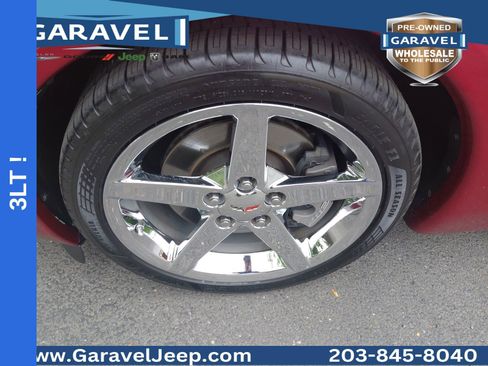 Used 2008 Chevrolet Corvette Coupe w/ Preferred Equipment Group RWD image 18
