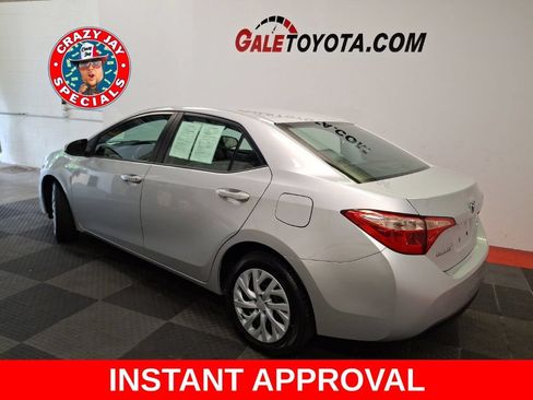 Used 2018 Toyota Corolla LE FWD image 10
