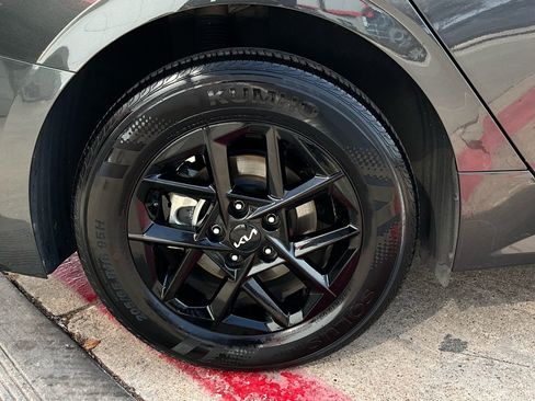 Used 2025 Kia K5 LXS image 9