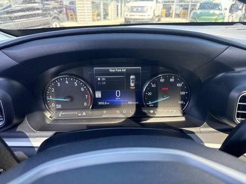 Used 2022 Ford Explorer XLT w/ Equipment Group 202A AWD/4WD image 41