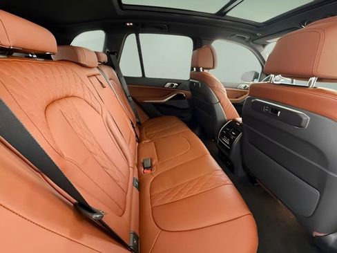 Used 2026 BMW X5 sDrive40i w/ M Sport Package image 28