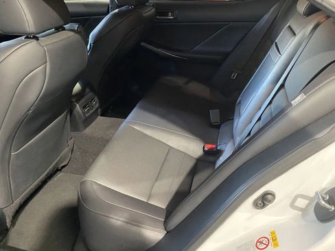 Used 2019 Lexus IS 300 F Sport w/ F Sport Package image 9