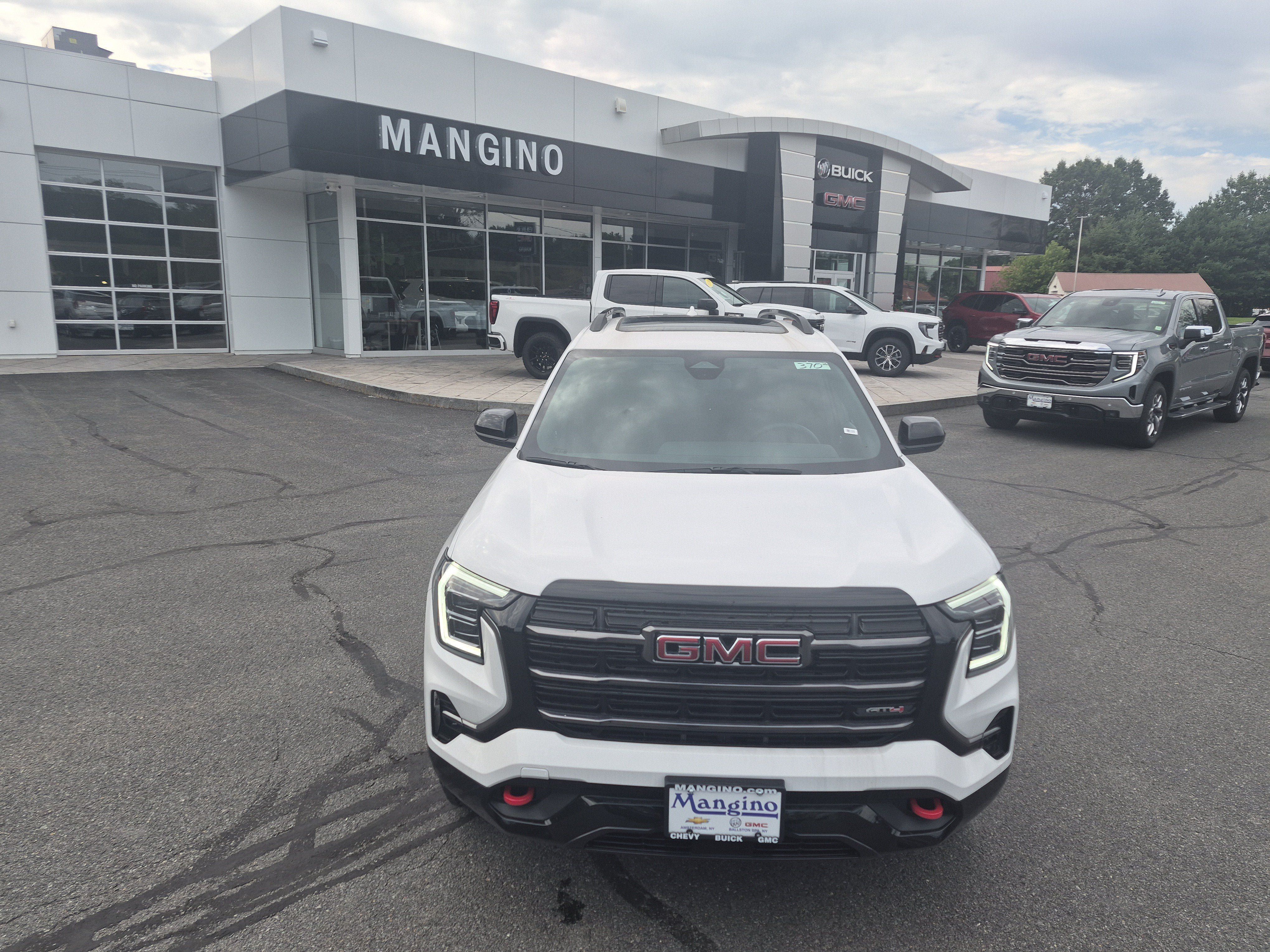 Used 2026 GMC Terrain AT4 AWD/4WD image 20