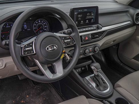 Certified 2020 Kia Forte LXS image 9