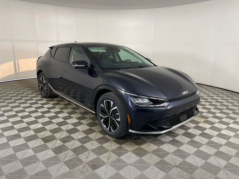 Certified 2023 Kia EV6 Wind w/ Wind Technology Package image 24