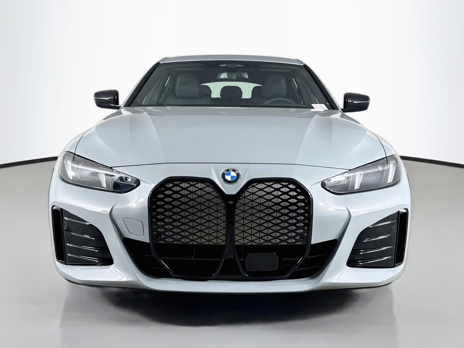New 2026 BMW i4 xDrive40i w/ M Sport Package AWD/4WD image 2
