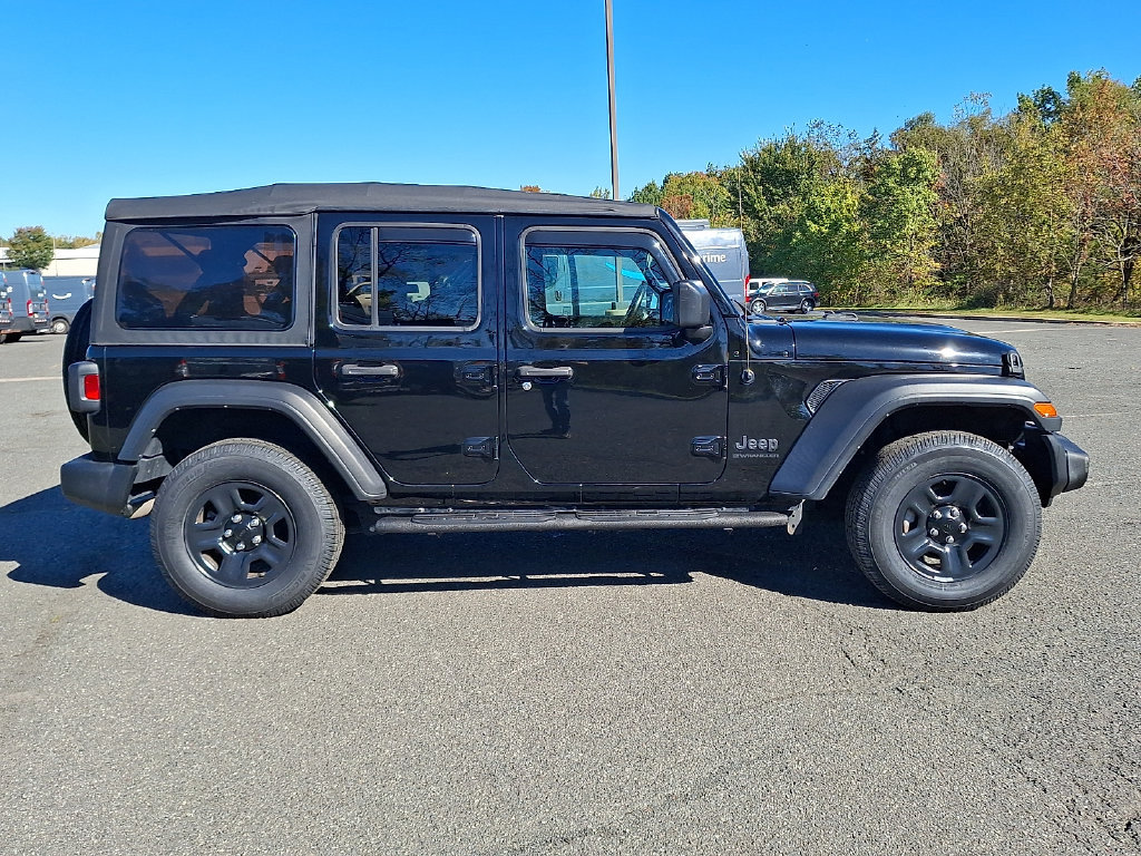 Used 2023 Jeep Wrangler Unlimited Sport AWD/4WD image 10
