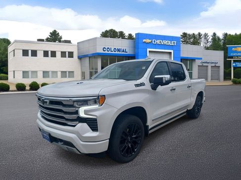 Used 2025 Chevrolet Silverado 1500 High Country AWD/4WD image 1