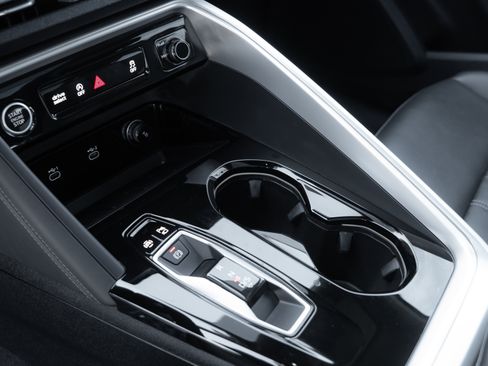 Certified 2025 Audi Q5 Premium w/ Convenience Package image 18