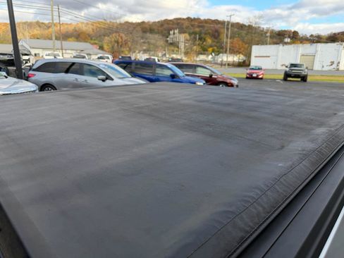Used 2019 Ford F150 Lariat w/ Equipment Group 502A Luxury AWD/4WD image 10
