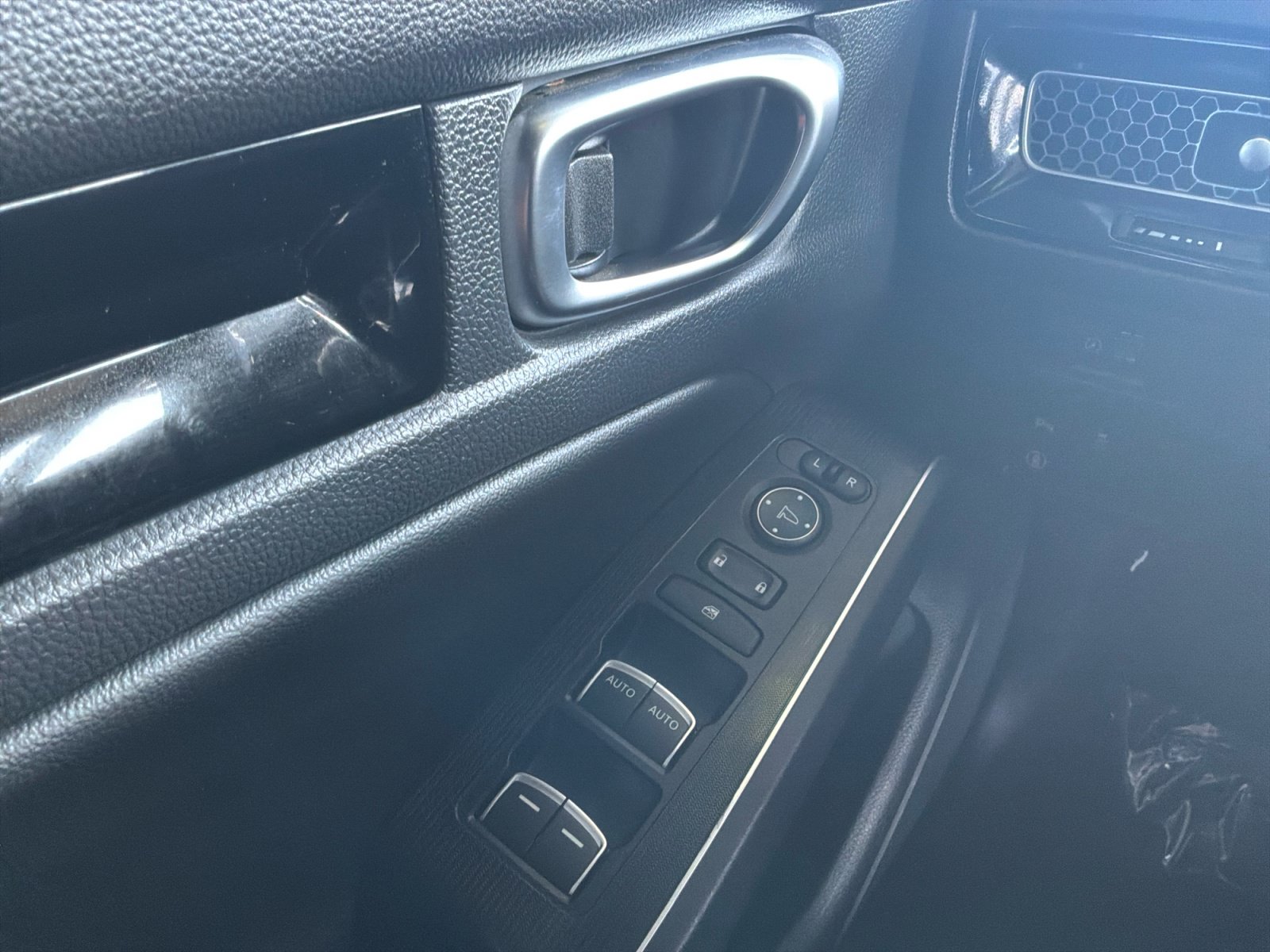 Used 2022 Honda Civic Sport Touring image 16