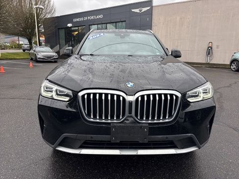 Used 2024 BMW X3 xDrive30i AWD/4WD image 2