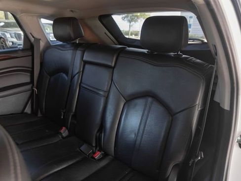 Used 2015 Cadillac SRX Luxury w/ Driver Awareness Package image 26