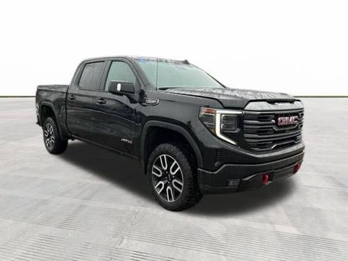 Used 2024 GMC Sierra 1500 AT4 w/ Technology Package image 2