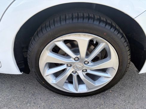 Used 2018 Acura ILX image 19