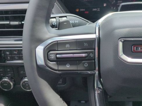 New 2026 GMC Yukon Elevation AWD/4WD image 16