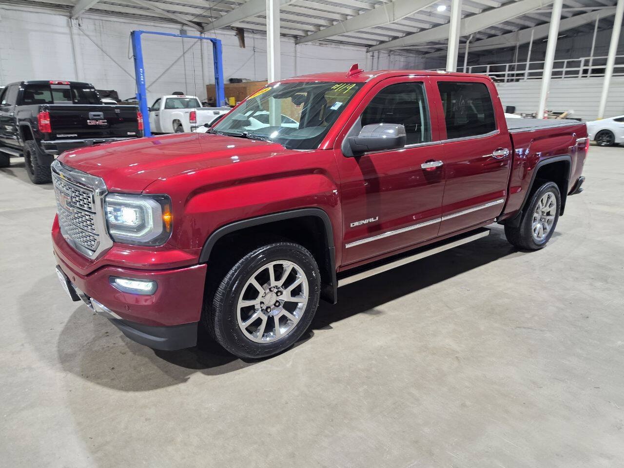 Used 2018 GMC Sierra 1500 Denali AWD/4WD image 2