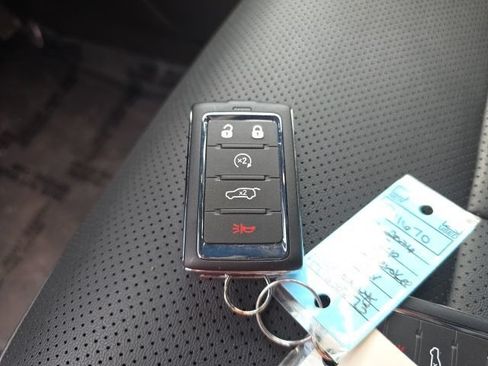 Used 2026 Jeep Cherokee Limited AWD/4WD image 29