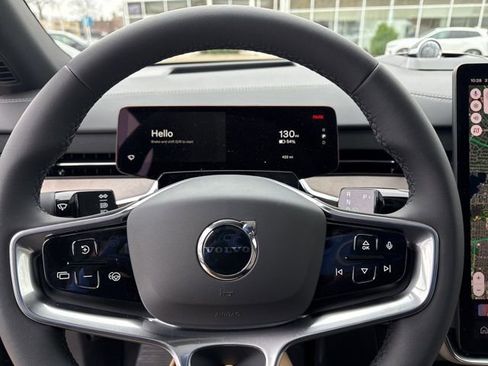 New 2025 Volvo EX90 Ultra image 18