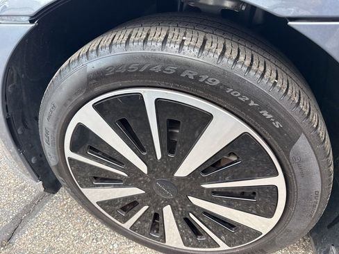 Used 2023 Lucid Air Pure image 9