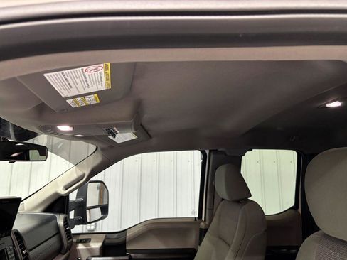 Used 2017 Ford F250 XL w/ Power Equipment Group AWD/4WD image 15