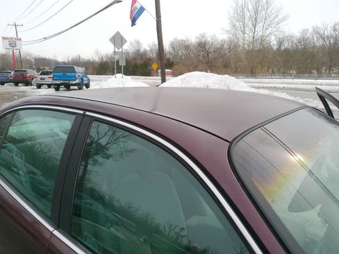 Used 2004 Buick Le Sabre Custom image 33