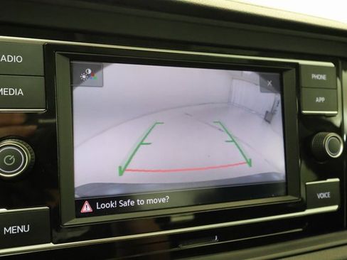 Used 2024 Volkswagen Jetta SE image 16