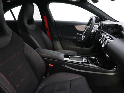 Used 2025 Mercedes-Benz CLA 45 AMG 4MATIC image 16