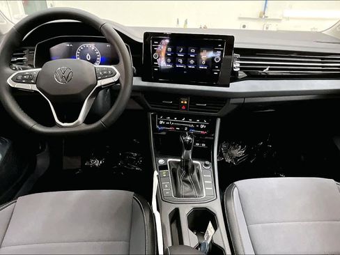 New 2026 Volkswagen Jetta SE image 7