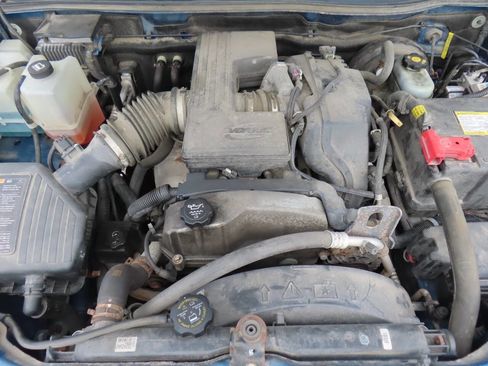 Used 2011 Chevrolet Colorado LT AWD/4WD image 10