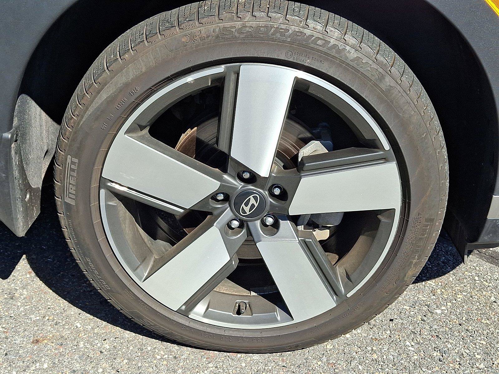 Used 2024 Hyundai Santa Fe Limited AWD/4WD image 8