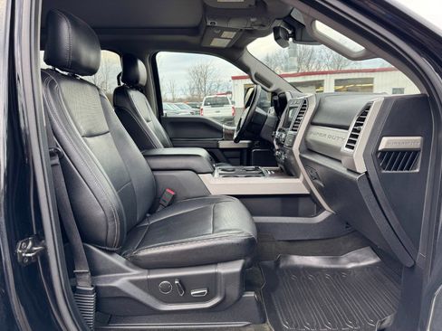 Used 2017 Ford F250 Lariat w/ Lariat Ultimate Package image 18