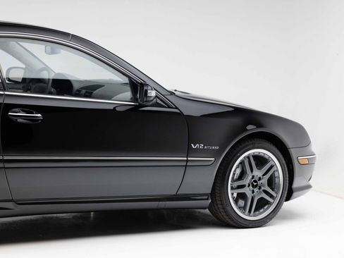 Used 2005 Mercedes-Benz CL 65 AMG image 31