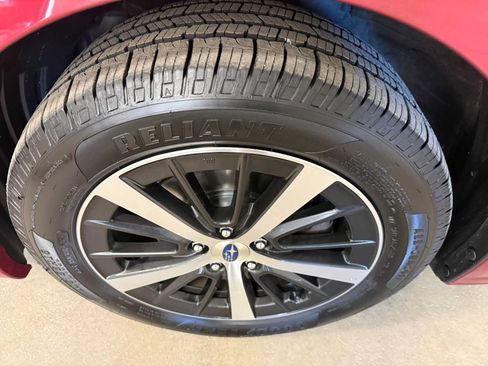 Used 2019 Subaru Impreza 2.0i Premium AWD/4WD image 9