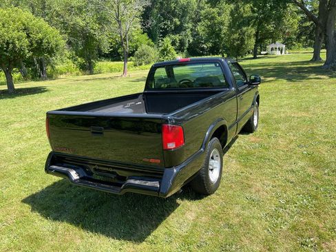 Used 1994 Chevrolet S10 Pickup 2WD Regular Cab image 25