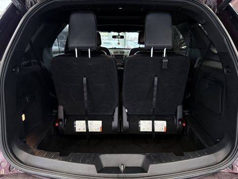 Used 2019 Ford Explorer XLT w/ Equipment Group 202A image 24