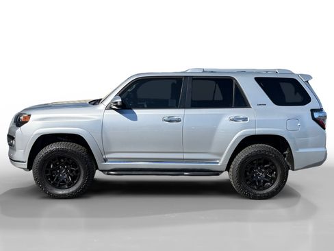 Used 2019 Toyota 4Runner Limited w/ Wilderness Package AWD/4WD image 2