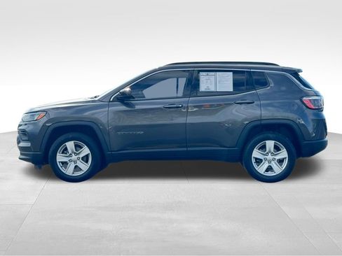 Used 2022 Jeep Compass Latitude AWD/4WD image 4