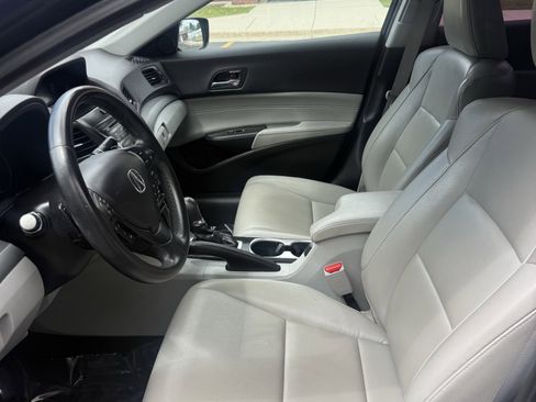 Used 2017 Acura ILX FWD image 12